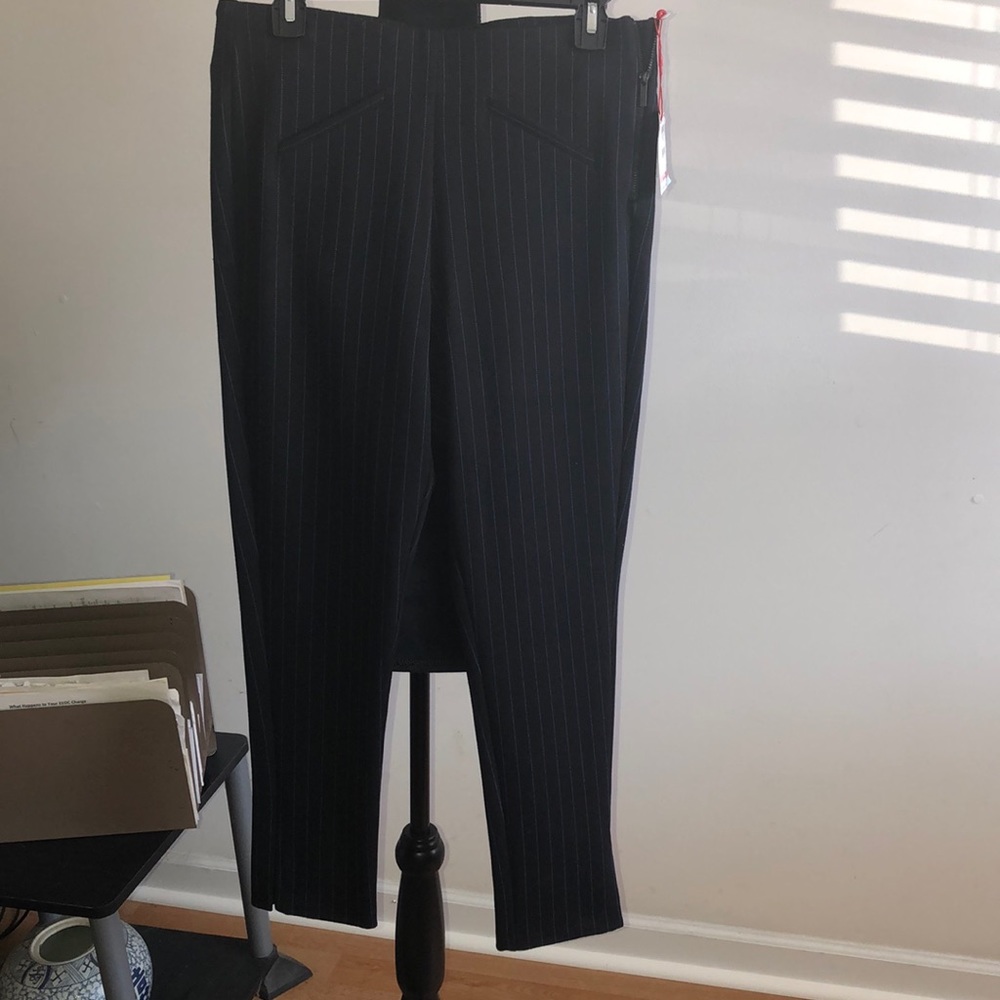 Anne Klein above ankle pant